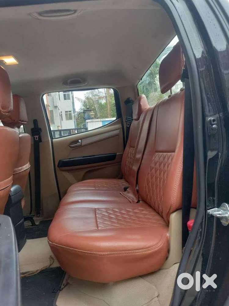 Isuzu V-cross Z Prestige 4x4 Mt, 2017, Diesel