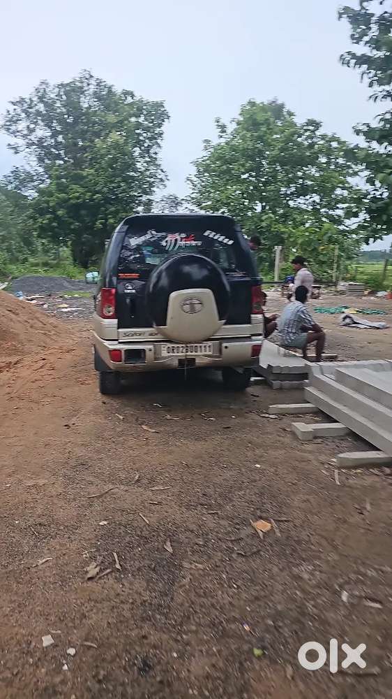 Tata Safari Dicor 2011