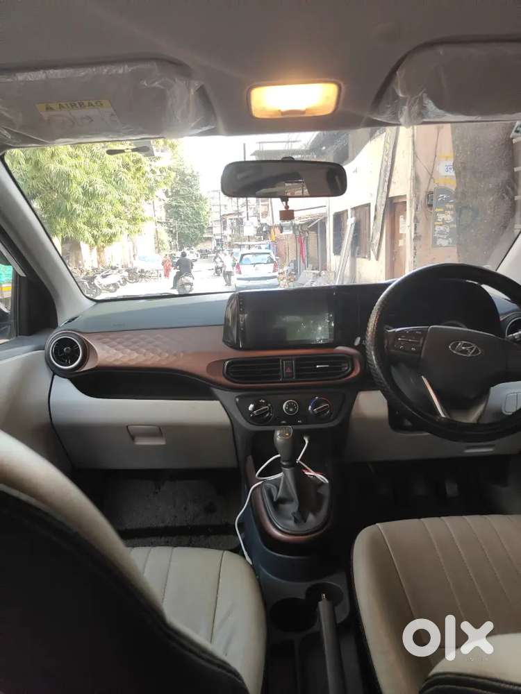 Aura For Sell Cng 2022 Model 75000 Km Driven