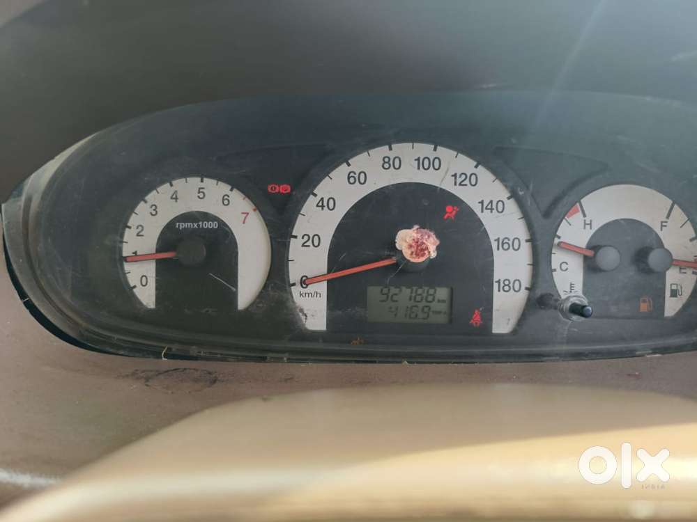 Mahindra Quanto C8, 2013, Diesel