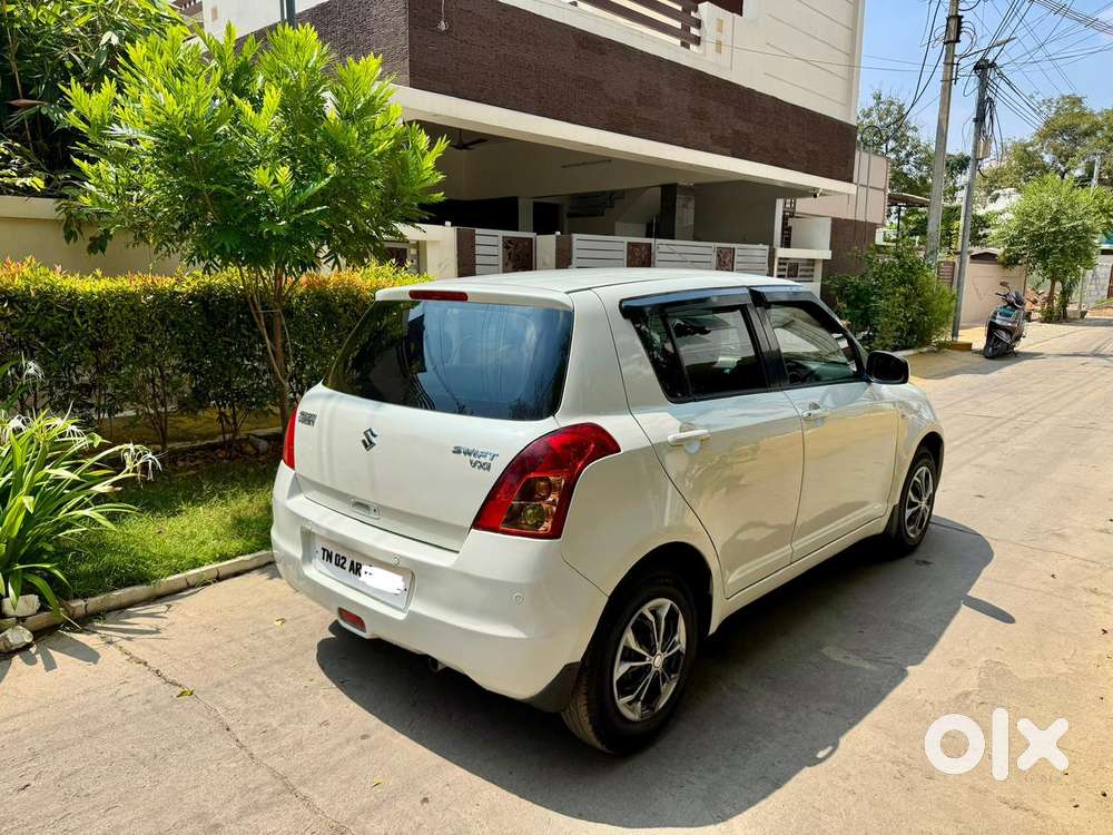 Maruti Suzuki Swift 1.2 Vxi (o), 2011, Petrol