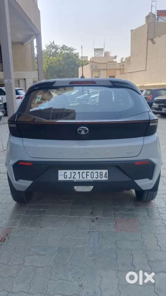 Tata Altroz, 2025, Cng & Hybrids