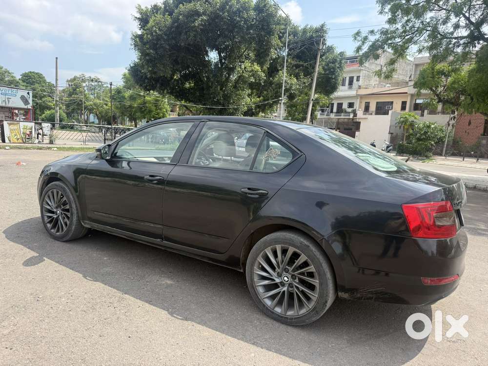 Skoda Octavia Ambition 2.0 Tdi At, 2014, Diesel
