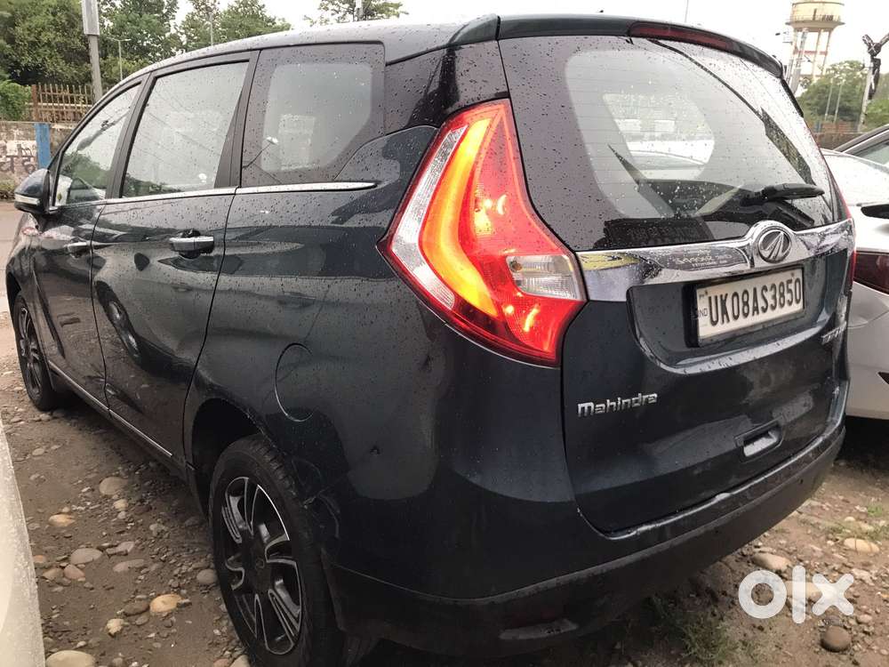 Mahindra Marazzo M8, 2018, Diesel