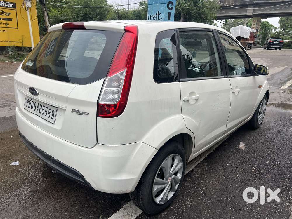 Ford Figo 1.2p Titanium Mt, 2015, Petrol