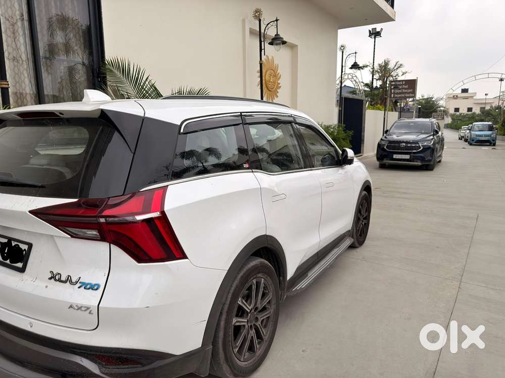 Mahindra Xuv700 Ax7 L Diesel At Awd  Oct 2025  Top Model