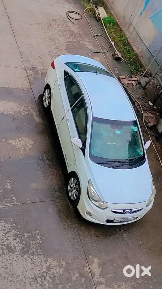Hyundai Verna Fluidic 2012