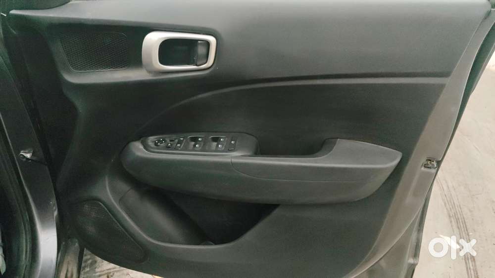 Hyundai Venue 1.2 S Plus, 2021, Petrol