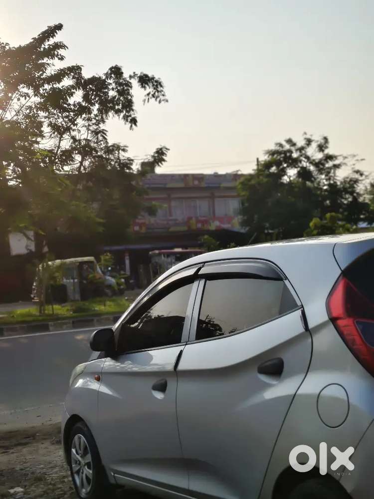 Hyundai Eon 13