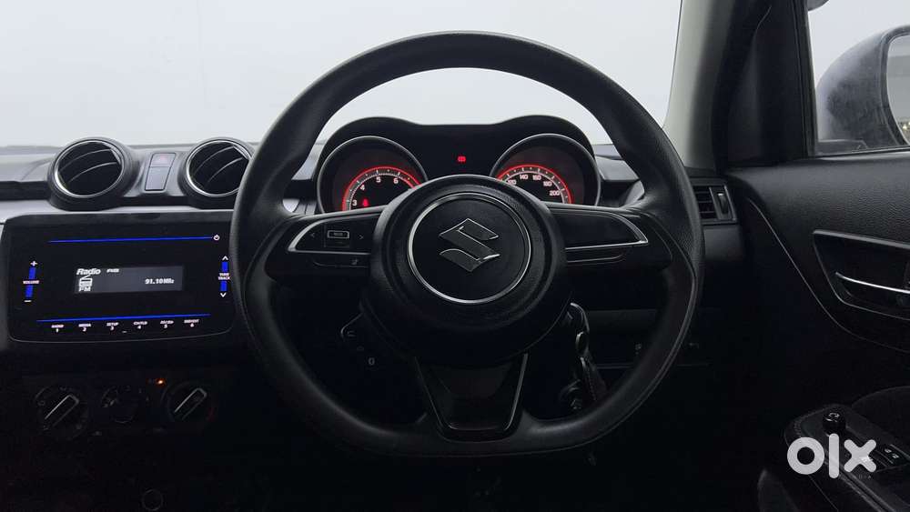Maruti Suzuki Swift Vvt Vxi, 2021, Petrol
