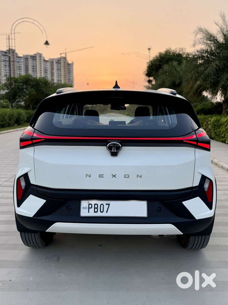 Tata Nexon Creative Plus S 1.2 Revotron Petrol 6 Mt, 2024, Petrol
