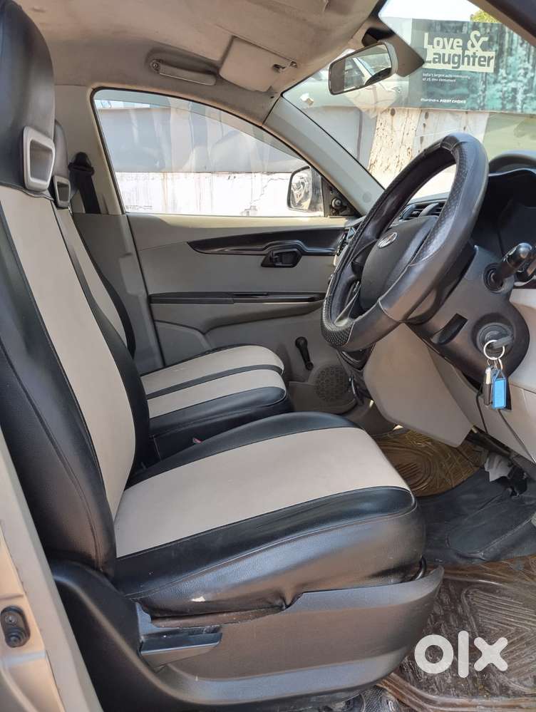 Mahindra Kuv 100 Mahindra-kuv-100-g80-k2-plus, 2017, Petrol