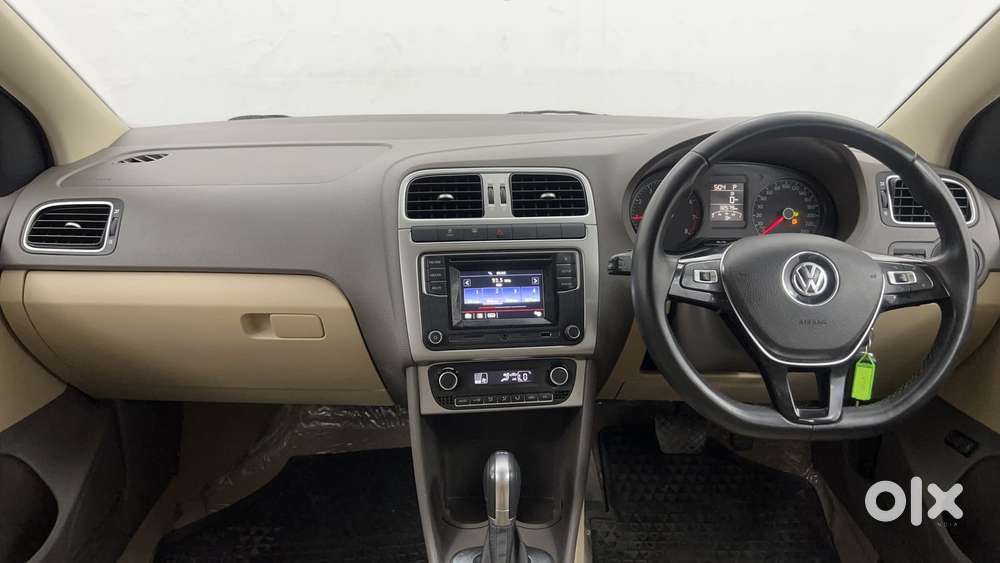 Volkswagen Vento 2013-2015 1.2 Tsi Highline At, 2016, Petrol