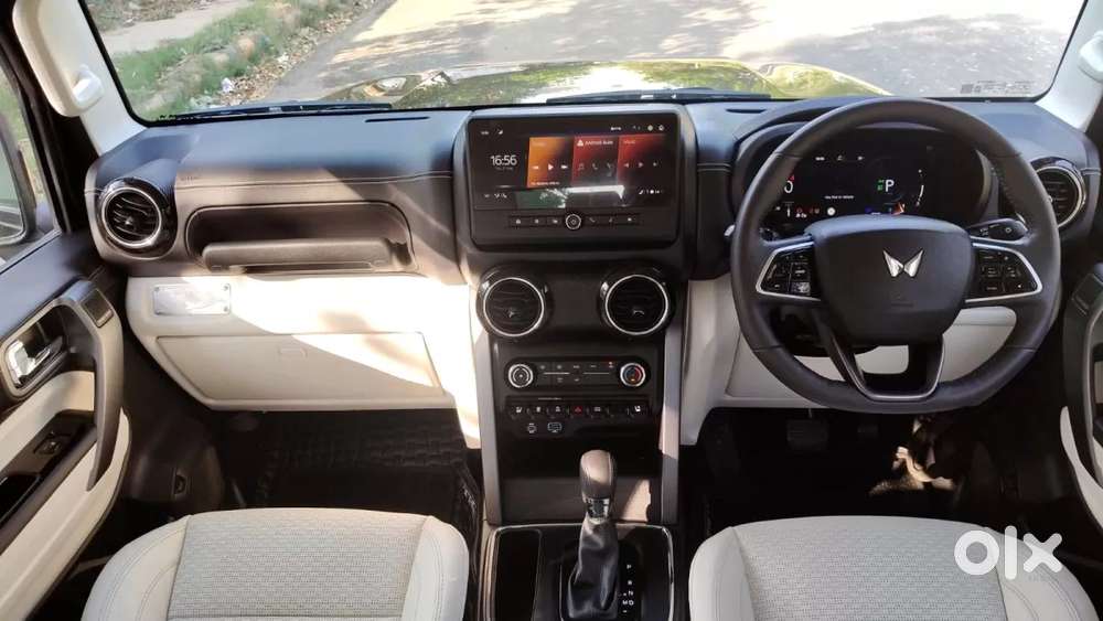 Mahindra Thar Roxx, 2025, Petrol
