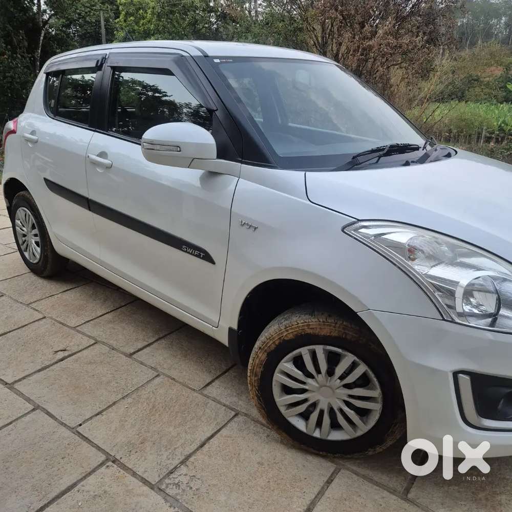Maruti Suzuki Swift 2015 Petrol 106000 Km Driven