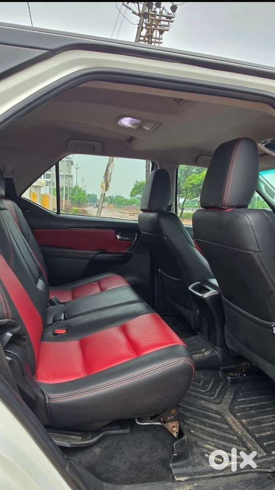 Toyota Fortuner Legender 2019