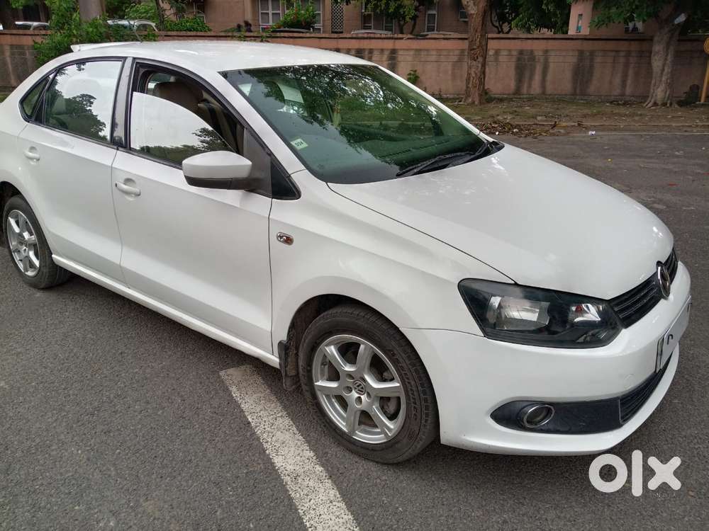 Volkswagen Vento 1.2 Tsi Highline At, 2013, Petrol