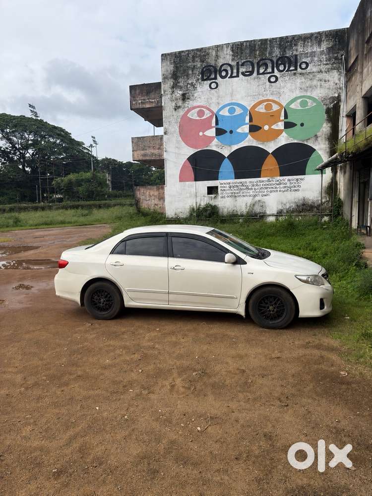 2013 Toyota Corolla Altis