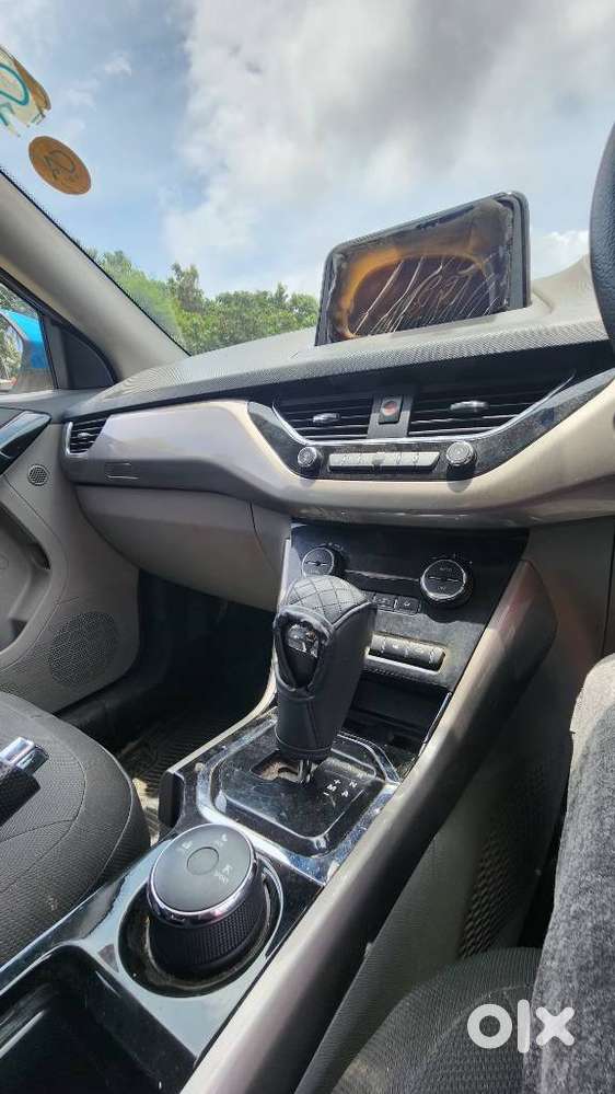 Tata Nexon 1.2 Revotron Xza Plus, 2019, Petrol
