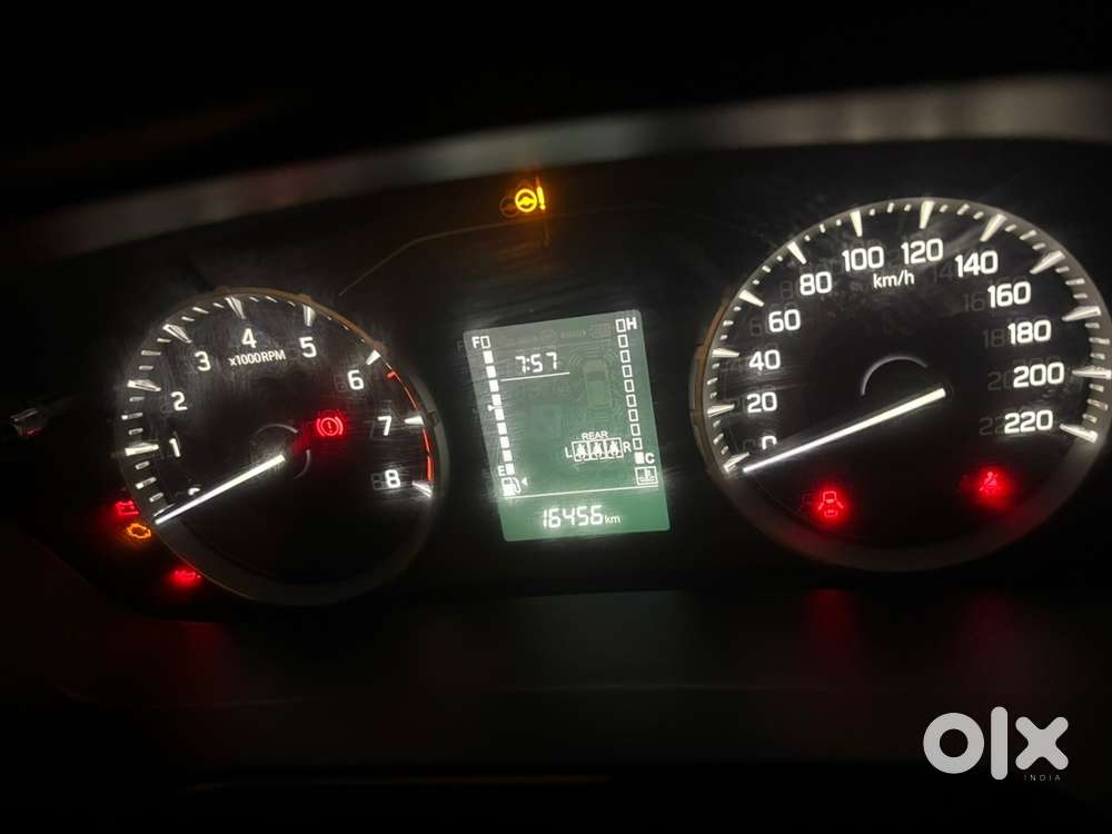Maruti Brezza 1.5 Lxi 2024