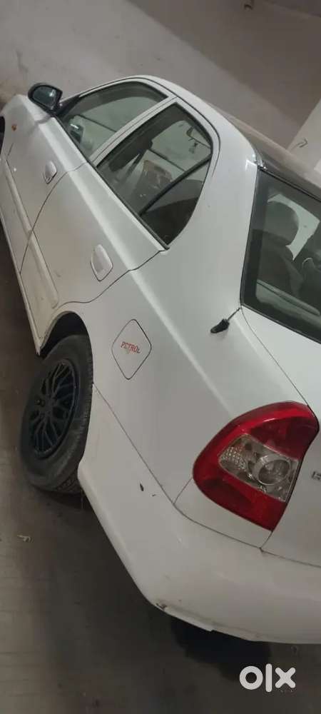 2011 Hyundai Accent Hatchback Gl