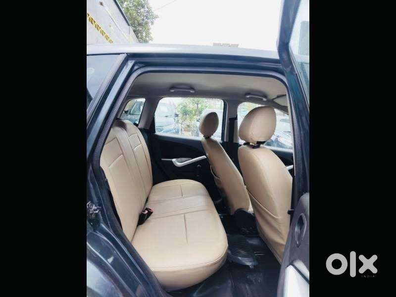 Ford Figo, 2012, Petrol