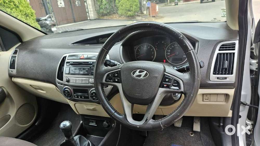 Hyundai I20 Sportz Plus, 2014, Petrol