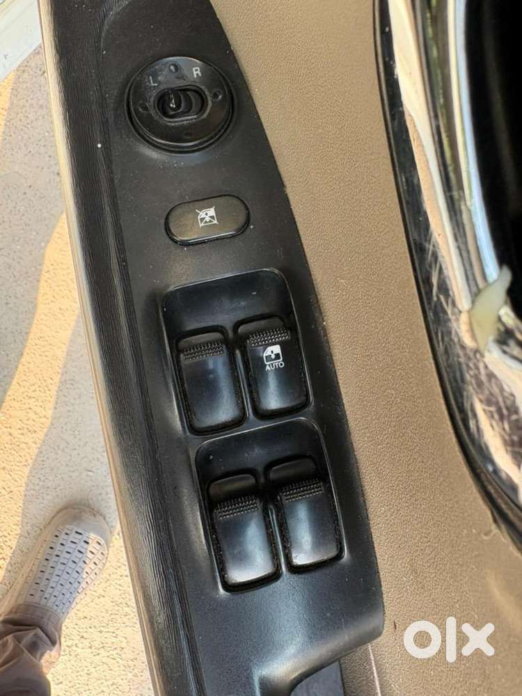 Hyundai I10 Sportz Model Year 2013