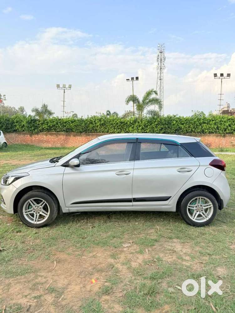 Hyundai I20 Sportz 1.2 Bs-iv, 2018, Petrol