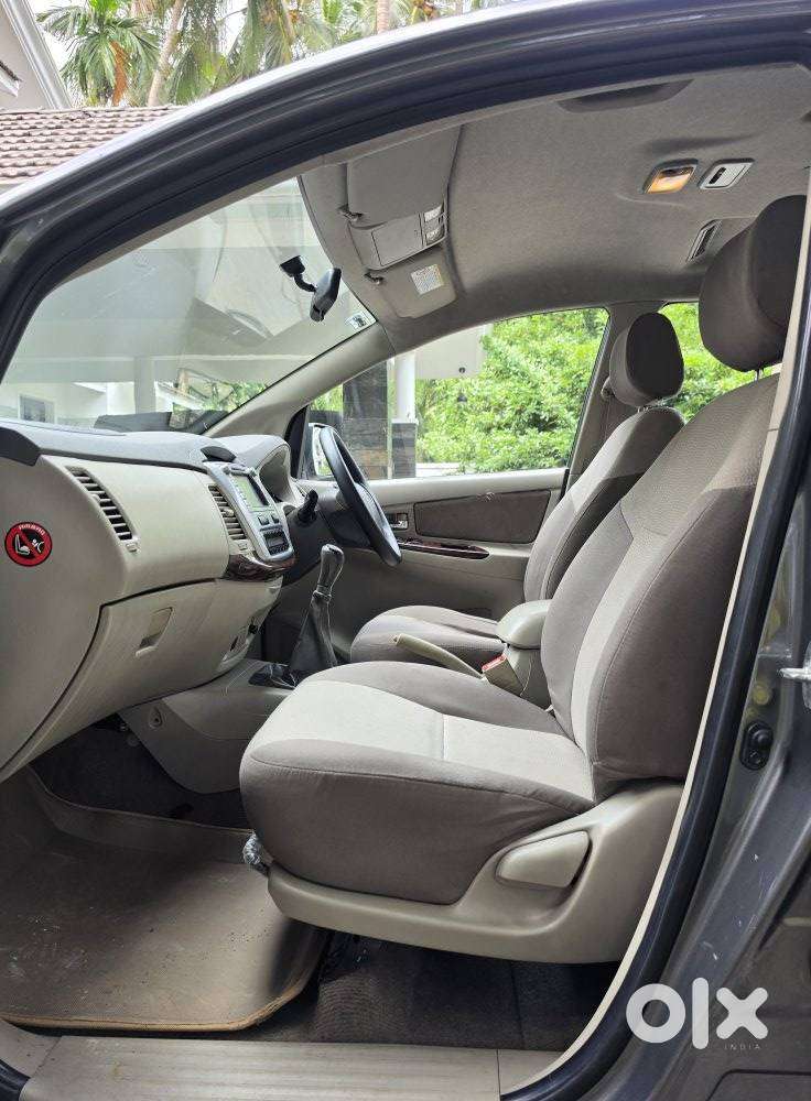 Toyota Innova 2.5 V 7 Str, 2013, Diesel