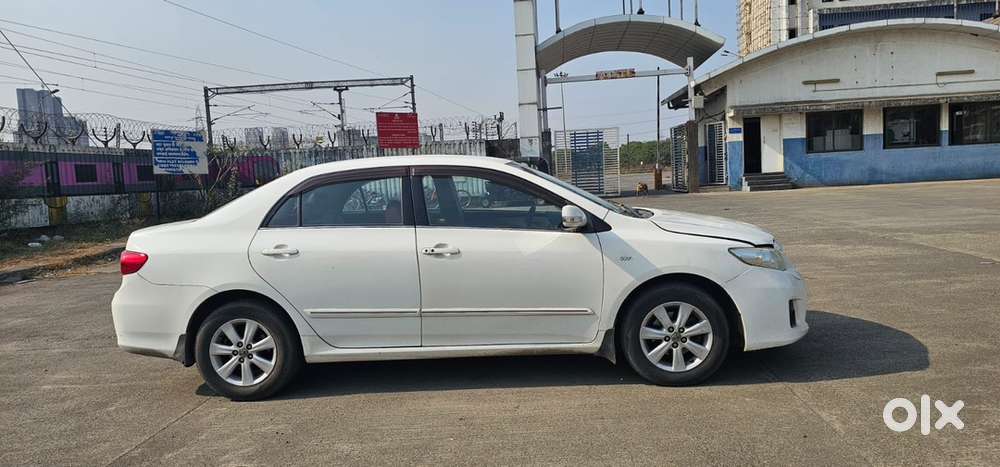 Toyota Corolla Altis 2011
