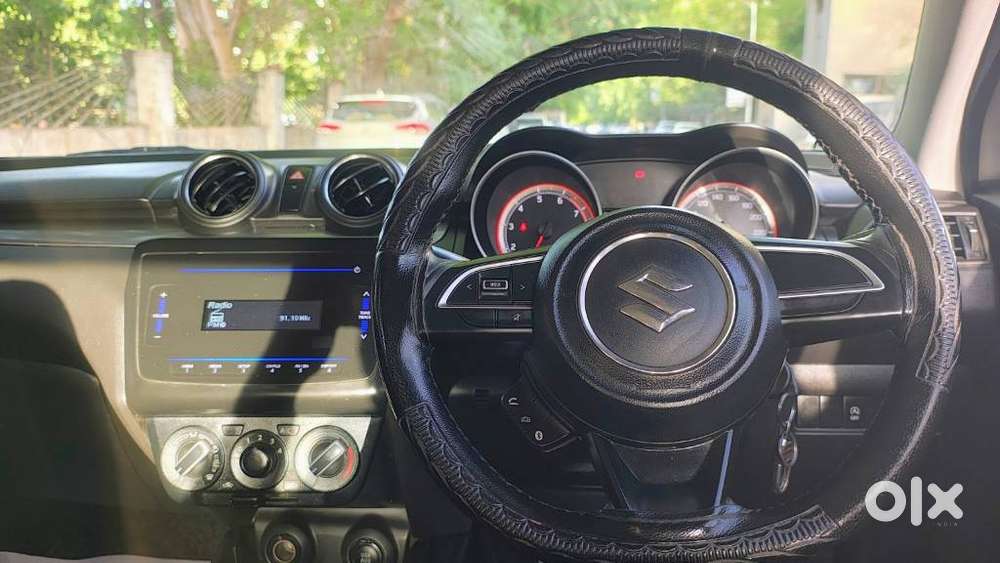 Maruti Suzuki Swift Vxi Optional, 2022, Petrol