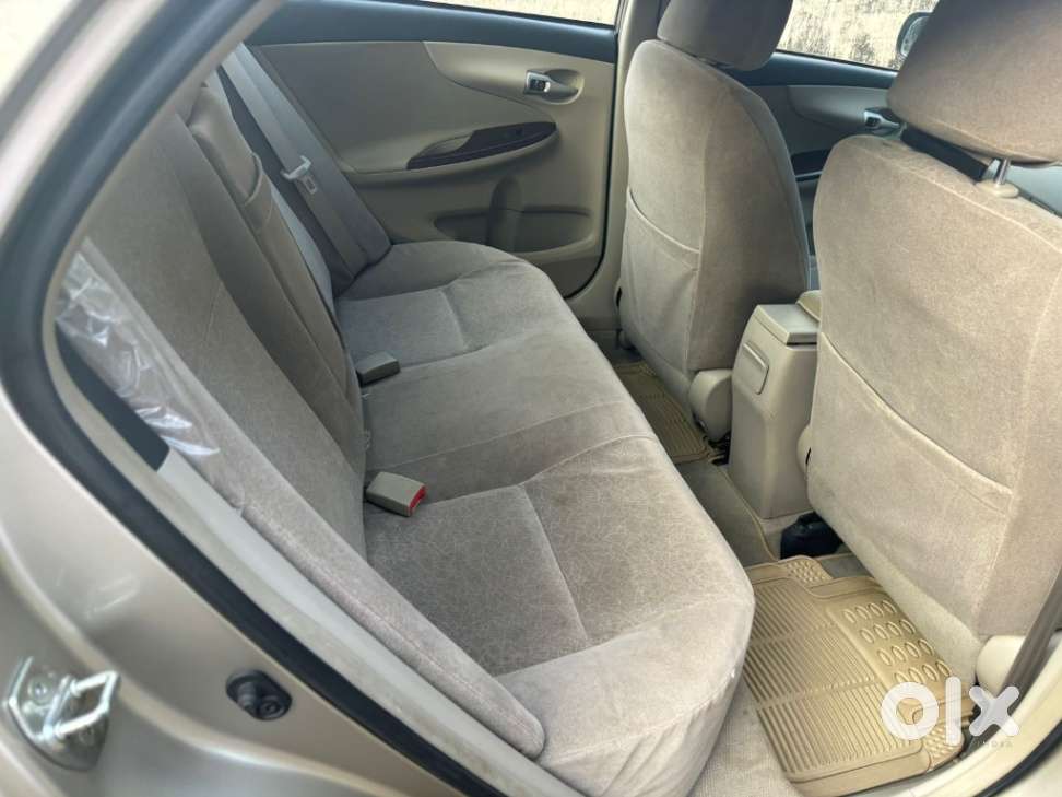 Toyota Corolla Altis G, 2012, Petrol
