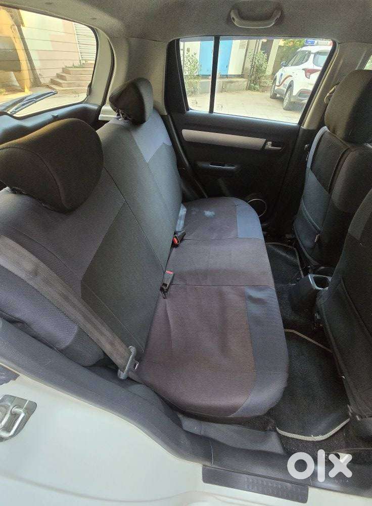Maruti Suzuki Swift Zxi, 2011, Petrol