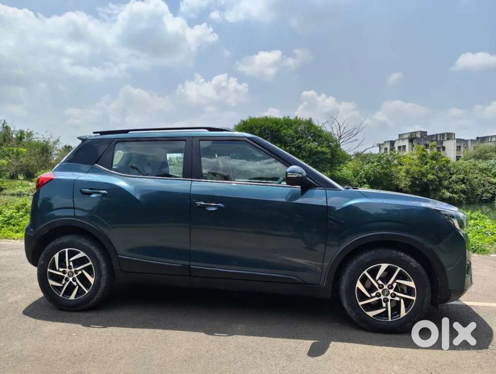Mahindra Xuv300 W8 (o) 1.5 Diesel Amt, 2022, Diesel