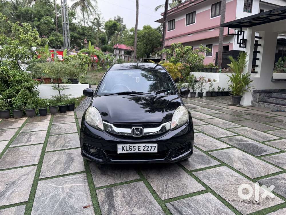 Honda Mobilio, 2014, Diesel