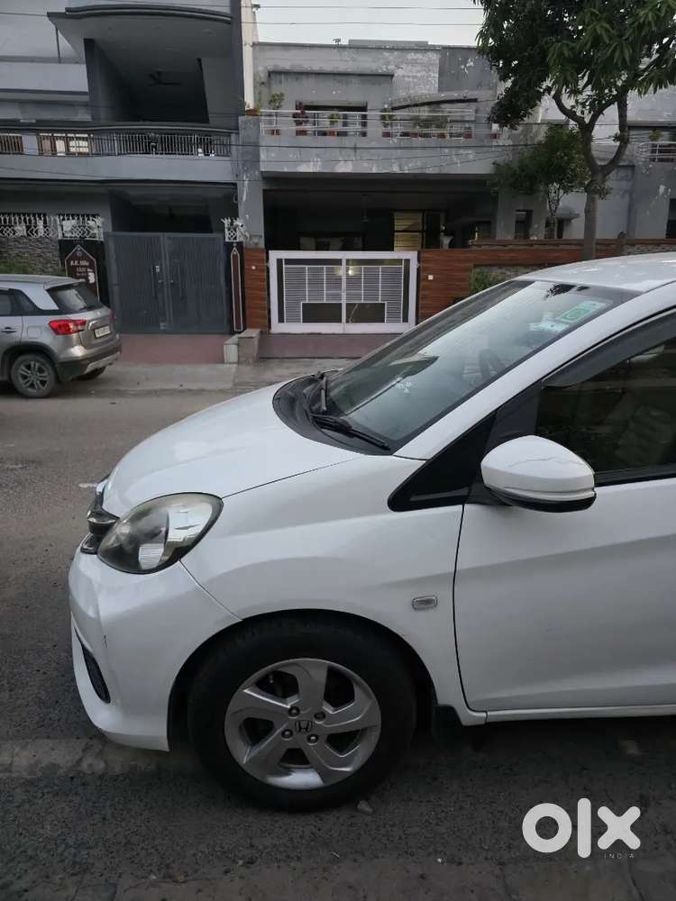 Honda Amaze 2016 Petrol  70,000 Km Driven  New Tyres & Alloy Wheels