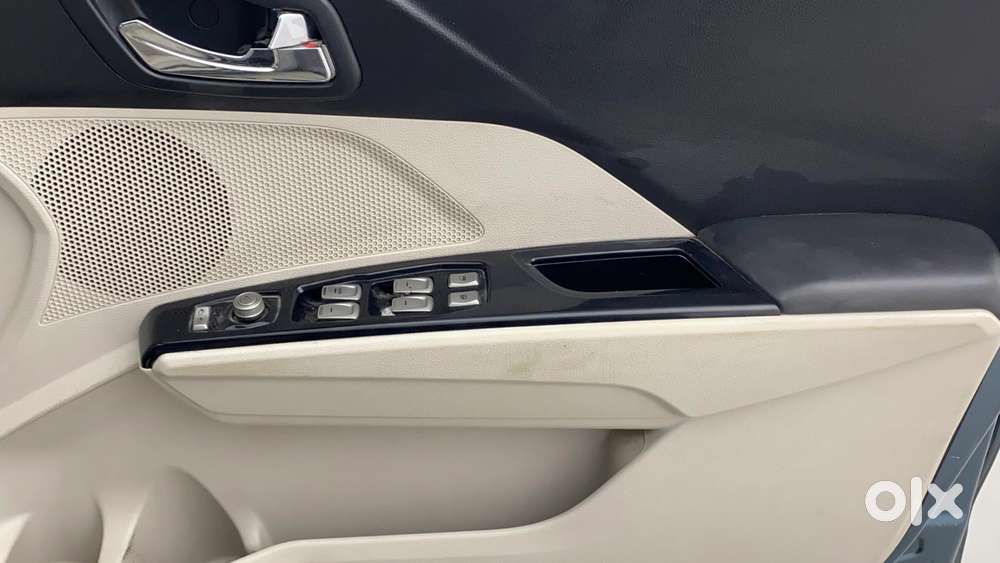 Mahindra Xuv300 W8 Option Diesel, 2019, Diesel