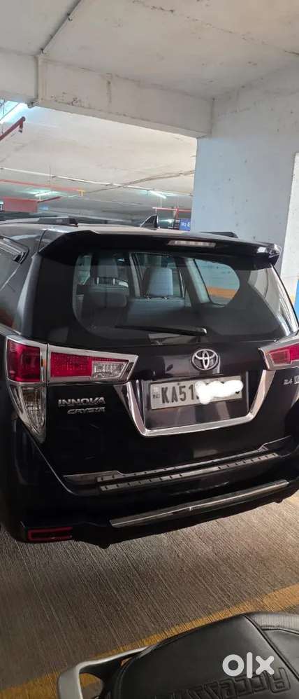 Toyota Innova Crysta 2022 Diesel Well Maintained