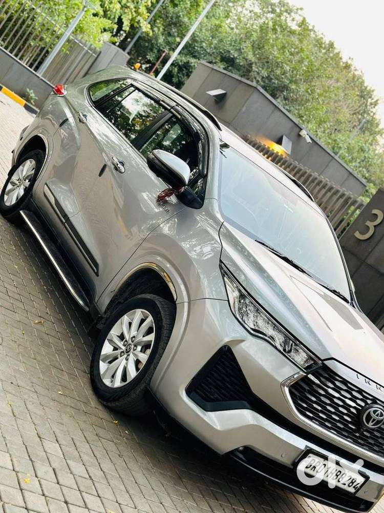 Toyota Innova Hycross 2.0 Vx Hybrid 7 Str, 2023, Petrol