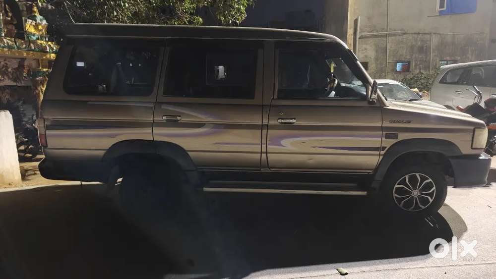 Toyota Qualis 2.4 2003