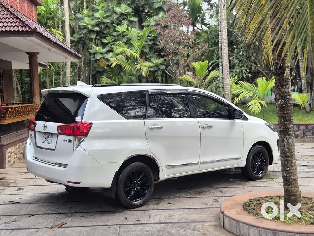 Toyota Innova Crysta 2018 Diesel Manual 2nd Owner