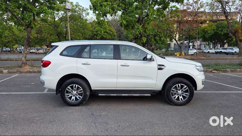 Ford Endeavour 3.2