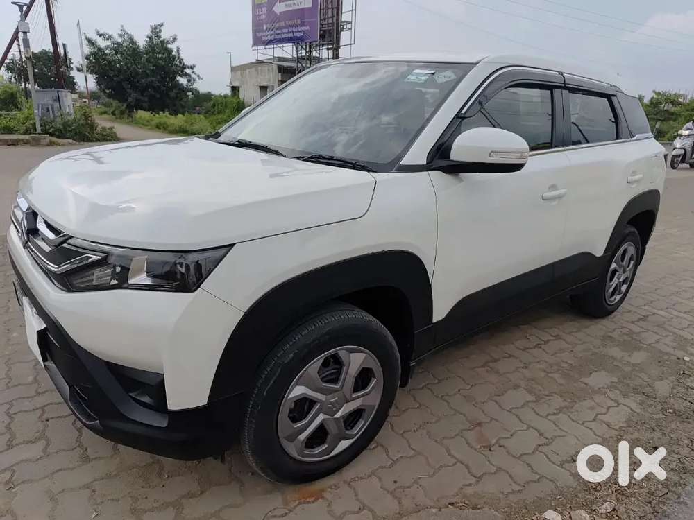 Maruti Suzuki Brezza 1.5 Lxi 2025