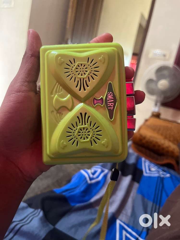 Smart fm radio speaker old