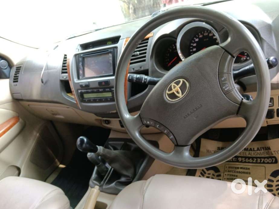 Toyota Fortuner 3.0 4x4 Manual, 2011, Diesel