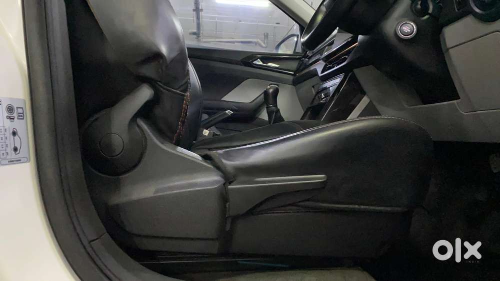 Skoda Kushaq 1.0 Tsi Style, 2022, Petrol