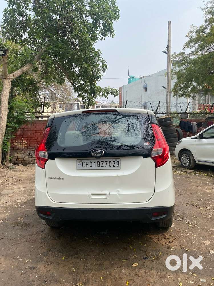 Mahindra Marazzo 2020 Diesel 80000 Km Driven