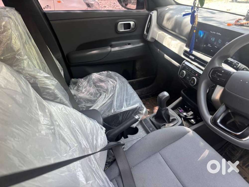 Hyundai Venue ''feb 2026'' Showroom Condition Urgent Sale
