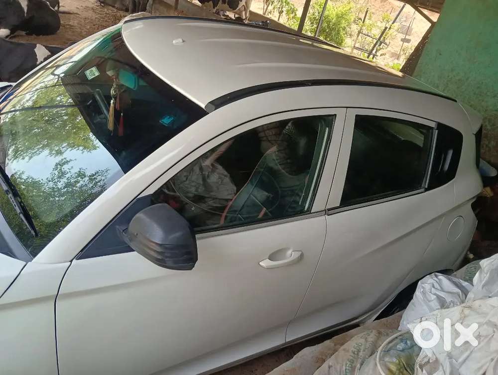 Company Fiting Cng Tayar Insurance Batary New Condition Ok 30 Plus Avr